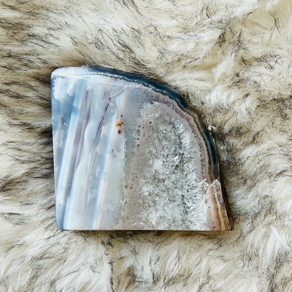 Agate Quartz Crystal Bookend - Picture 11 of 11